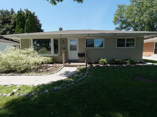 3104 S 18th St, Sheboygan, WI 53081