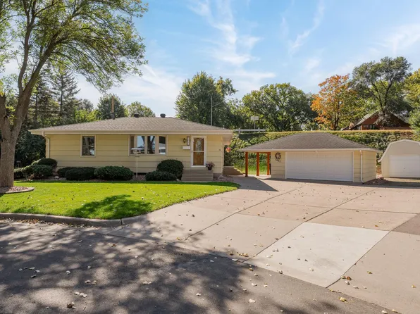 2662 Edgewood Ave S, Saint Louis Park, MN 55426