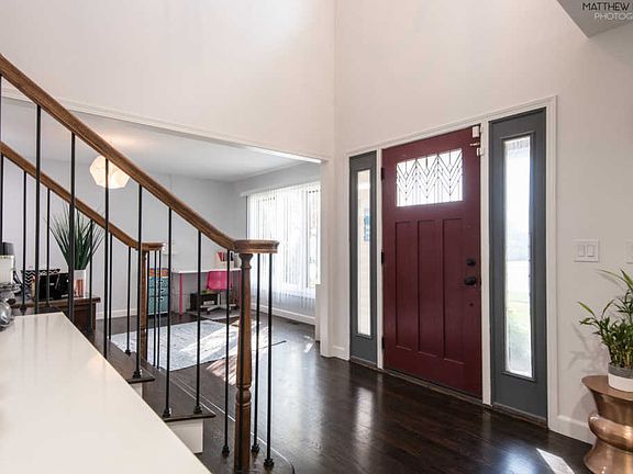 5th image of 30 Abbey Ct