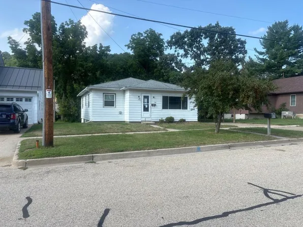 790 E Kinder St, Richland Center, WI 53581