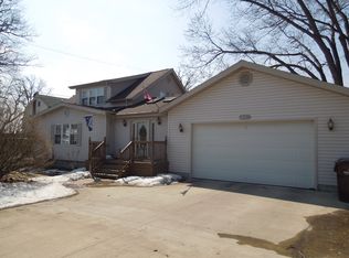 3336 Oakwood St, Monroe, MI 48162