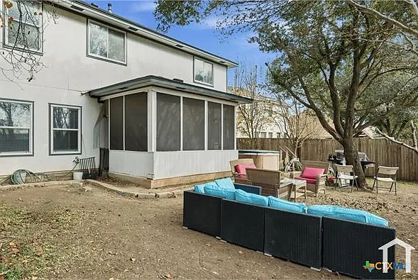 1410 Katie Lynch Dr — Photo 26