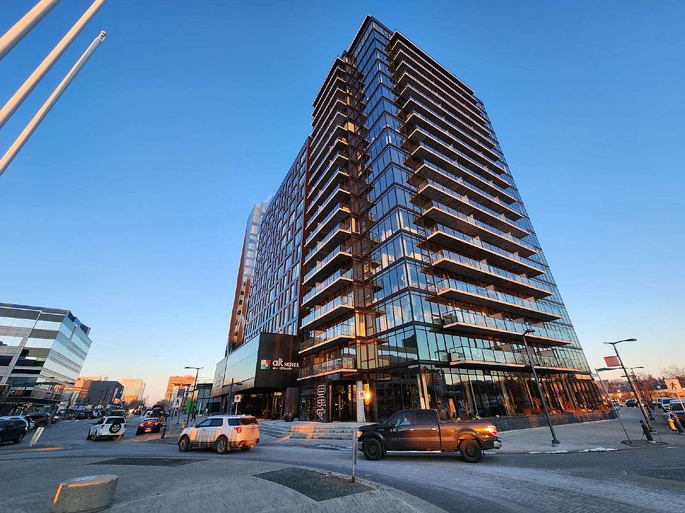 1st image of 490 2nd Ave S #1903
