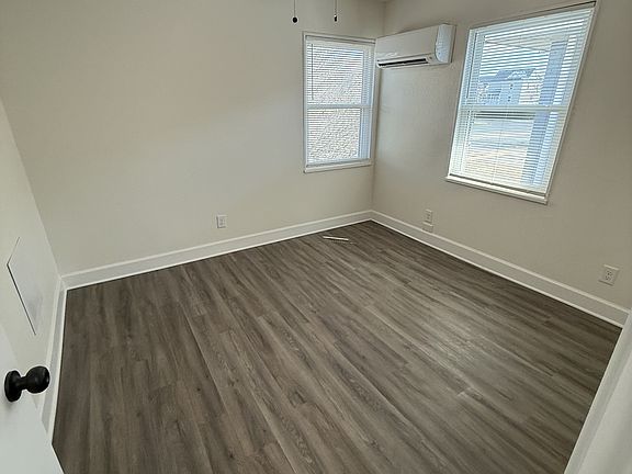 4th image of 9654 Selby Pl APT 3