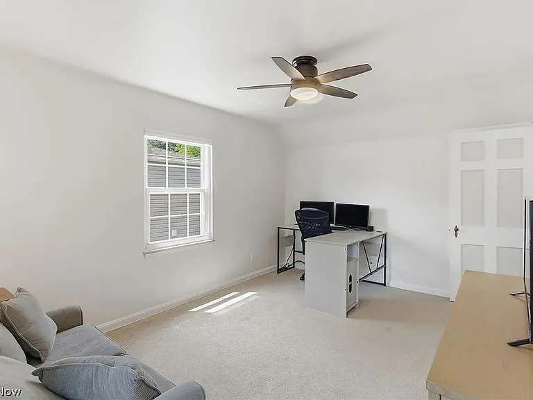 430 Canterbury Rd — Photo 12