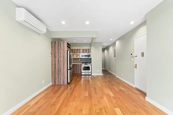 Rented by Compass | media 11