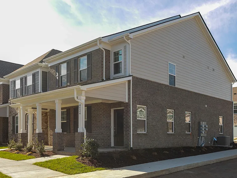 4524 Ropha Ct — Photo 3