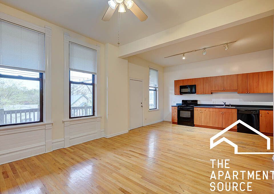 1st image of 1815 N Milwaukee Ave #3REAR