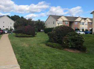 8 Gracie Rd #108, East Hanover, NJ 07936