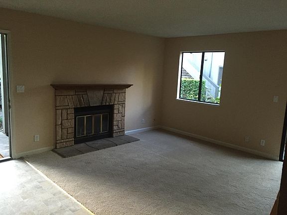 5th image of 2505 La Terrace Cir