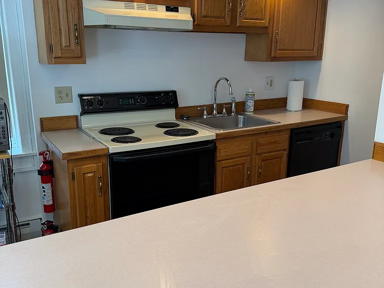 1203 N Abington Rd — Photo 4