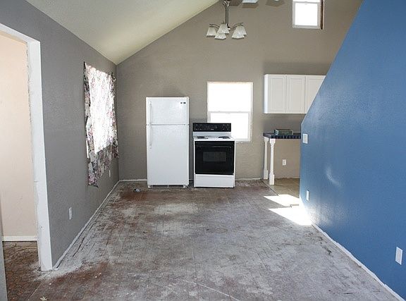 5th image of 103 5th St N