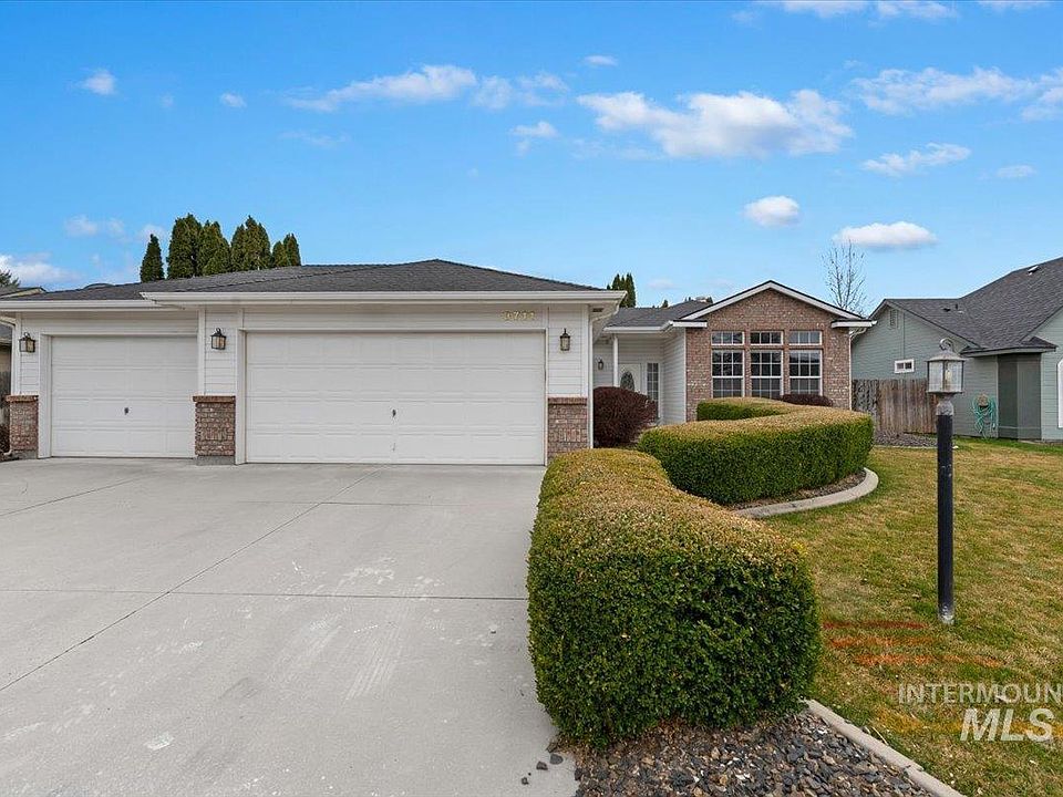 3711 W Angelica Dr, Meridian, ID 83646 | Zillow