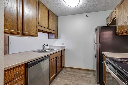 Woodland Park Apartments Photo 1