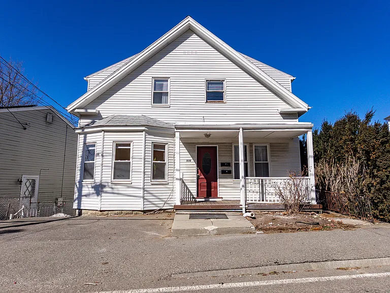 310 Forest St #2 — Photo 2
