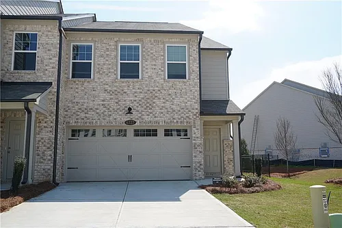 6727 Armonia Dr Photo 1