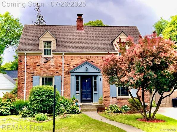 301 W Oakridge St, Ferndale, MI 48220