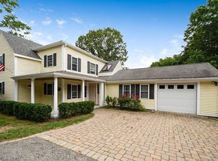 12 Lexington St, Woburn, MA 01801