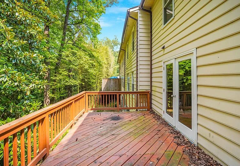 128 Kings Mill Dr — Photo 9