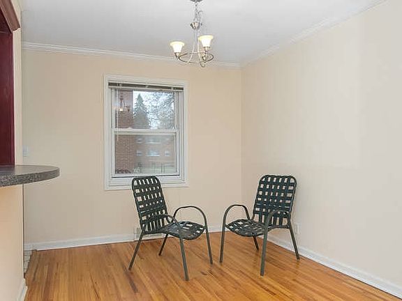 5th image of 990 Cleveland Ave