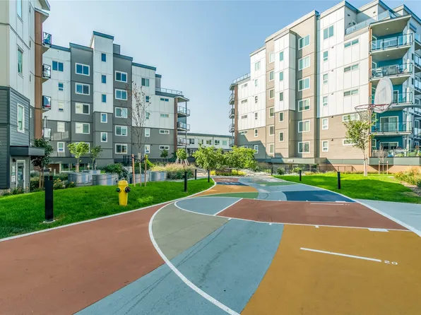 3634 Mission Springs Dr #404, Kelowna, BC V1W 0C9