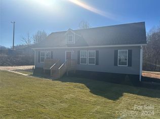 1008 Salem Rd, Morganton, NC 28655