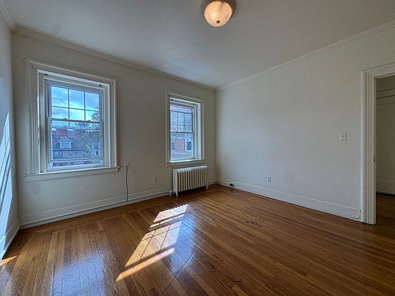 5th image of 114 Dwight St #35