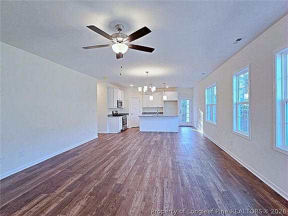 4th image of 1822 Fordham Dr