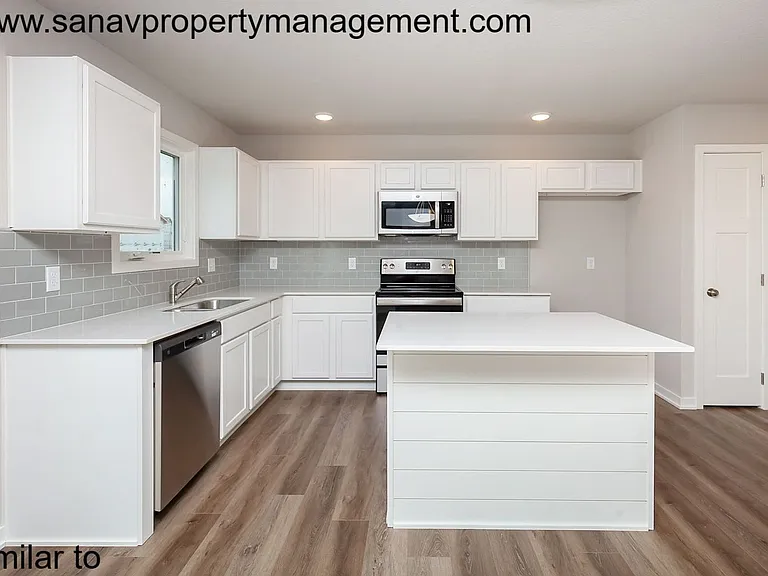4102 NE 7th St — Photo 8