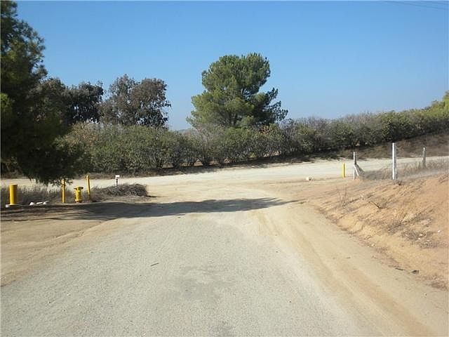 2nd image of 39355 Camino Sierra Rd