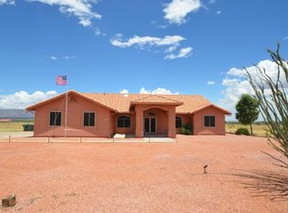 8645 S Coyote Song Ln, Hereford, AZ 85615