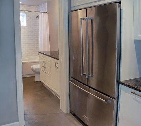 Entrance to bathroom from kitchen