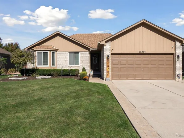 28391 Timothy Rd, Chesterfield, MI 48047