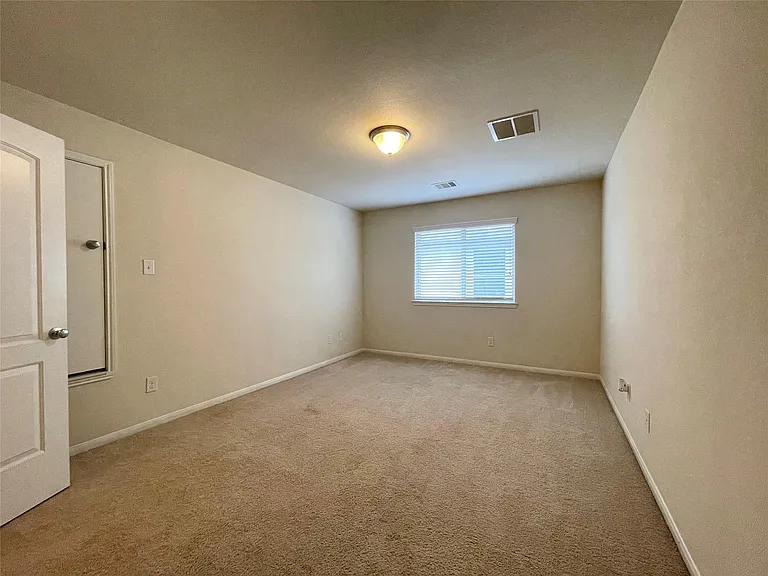 3010 Overbrook Meadow Ln — Photo 26