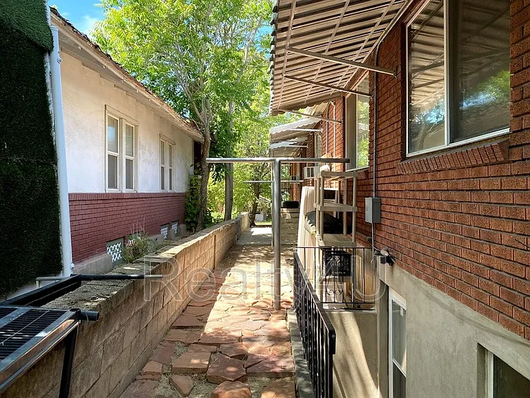 1246 E Crystal Ave #1 — Photo 4