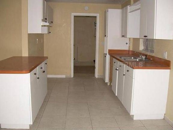 2nd image of 3635 Mandalay Ct