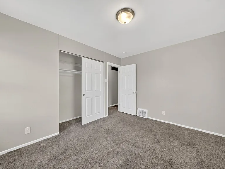251 Midlothian Rd — Photo 24