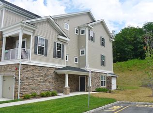 512 Waterview Ct UNIT 512, Cedar Knolls, NJ 07927