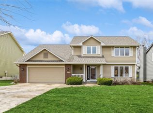2150 NW 140th St, Clive, IA 50325
