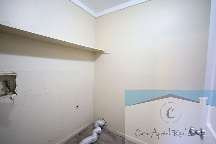113 N Rogers St #3 — Photo 2