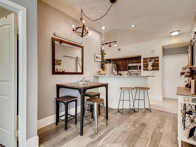 6001 S Yosemite St #D102 — Photo 3