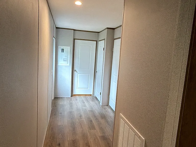 10708 Toby Ln — Photo 3