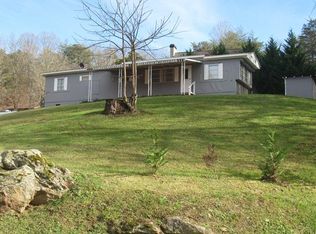 30 Keepsake Ln, Whittier, NC 28789