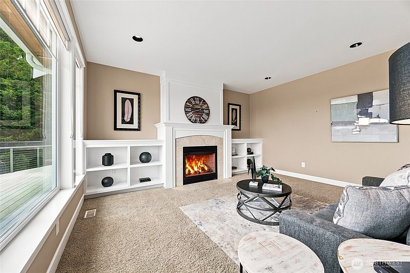 5th image of 5601 48th Avenue E
