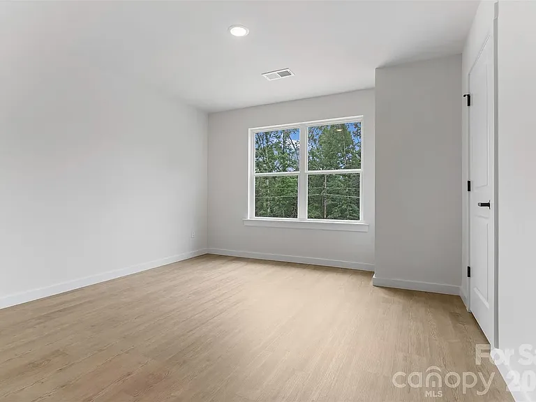 426 2nd St SW — Photo 15