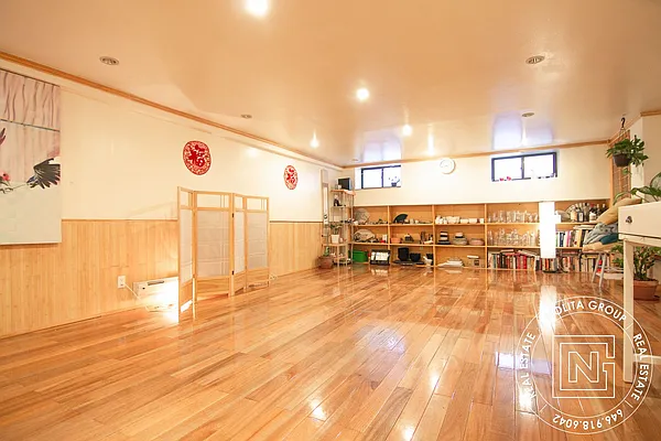 Rented by Nolita Group | media 8