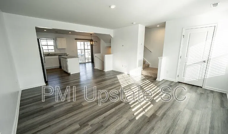 226 Coldwater Creek Ct — Photo 8