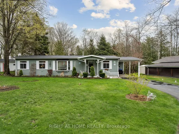 1 Allen Dr S, Wasaga Beach, ON L9Z 1K5
