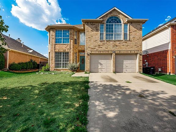 3rd image of 4653 Parkmount Dr
