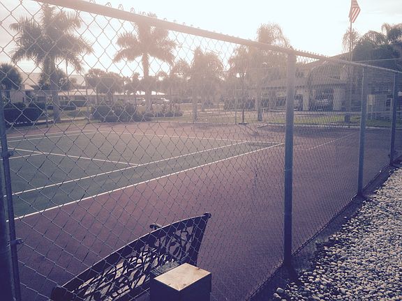 Tennis & Pickleball Courts